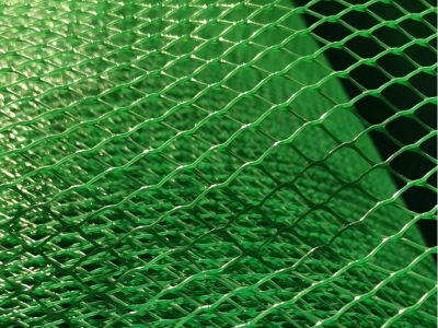 Drenagem e Estabilização Radicular de Coberturas Verdes com Geomanta Compósita